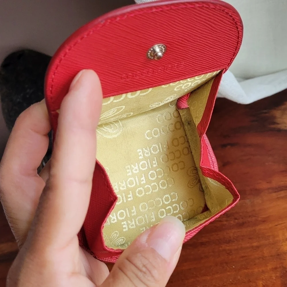 Vintage Bi Fold Wallet  COCCO FIORE RARE RED COLOR Leather Coins Gold Int. Clasp